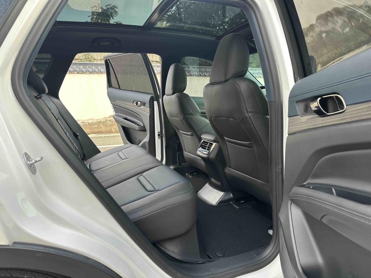 Ford Equator Sport 2023 #12 Ford Equator Sport 2023 car image #12