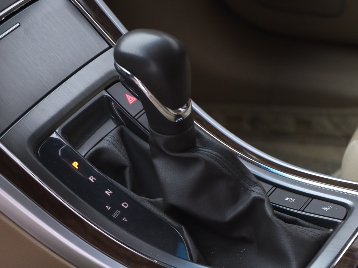 荣威 荣威e950 2018 汽车图片 #12