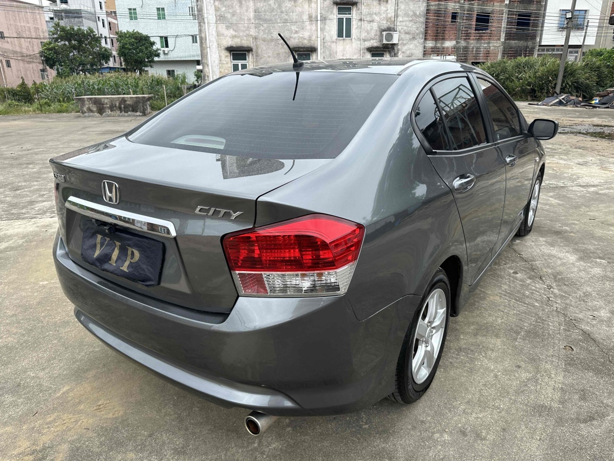 Honda City Classic 2011 car image #12