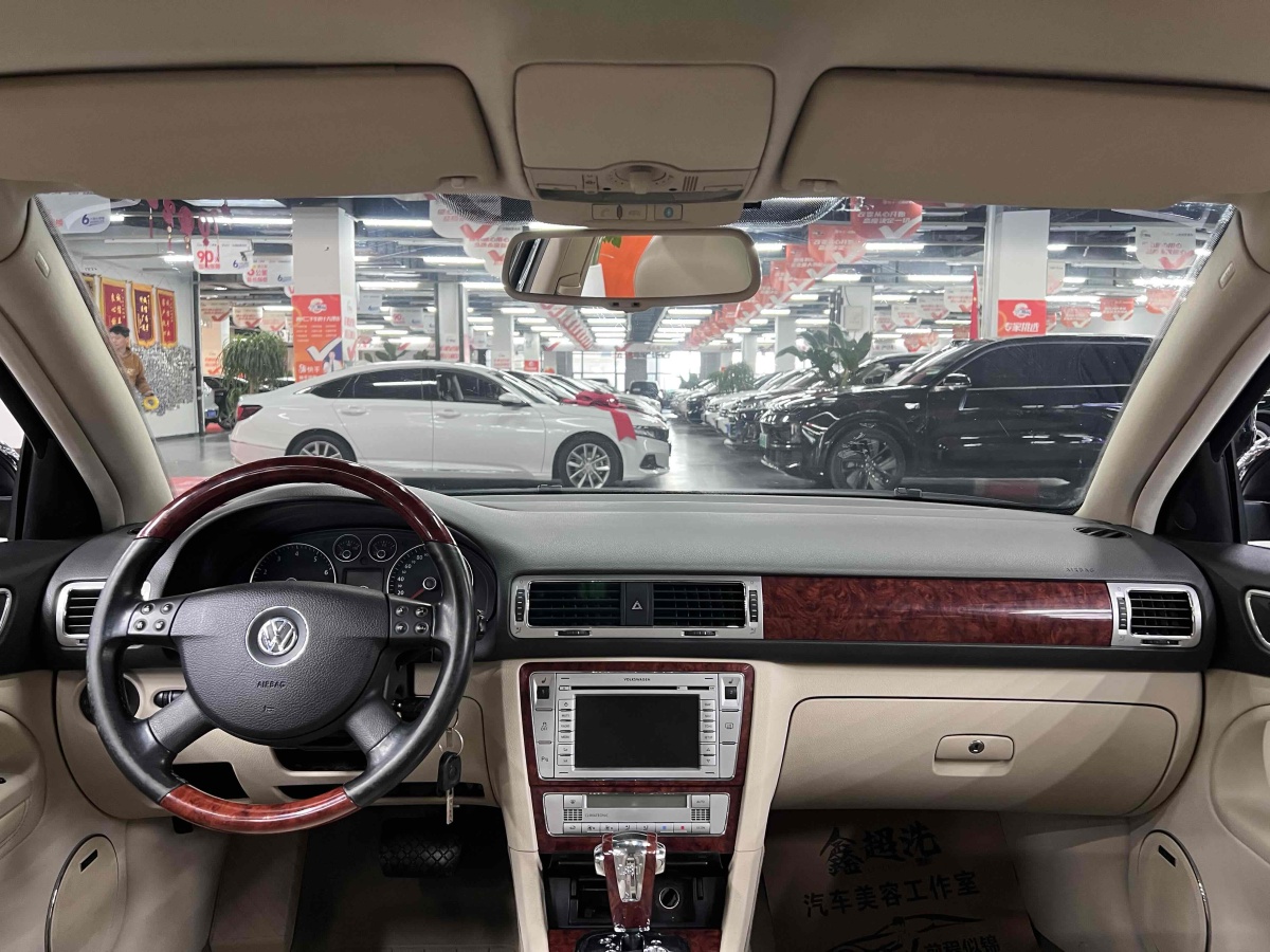 Volkswagen Passat Lingyu 2010 car image #12