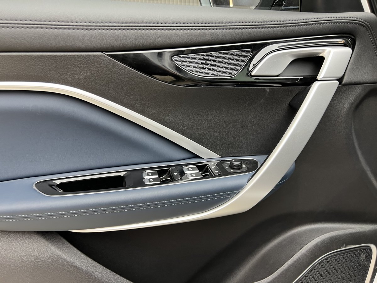 GEELY JiaJi 2025 car image #12