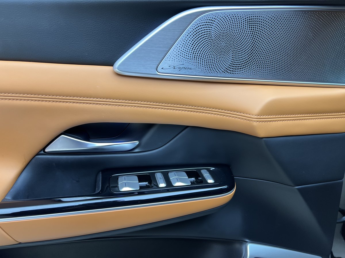 Xpeng G9 2024 immagine di auto #12