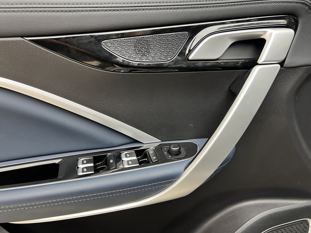 GEELY JiaJi 2025 car image #12