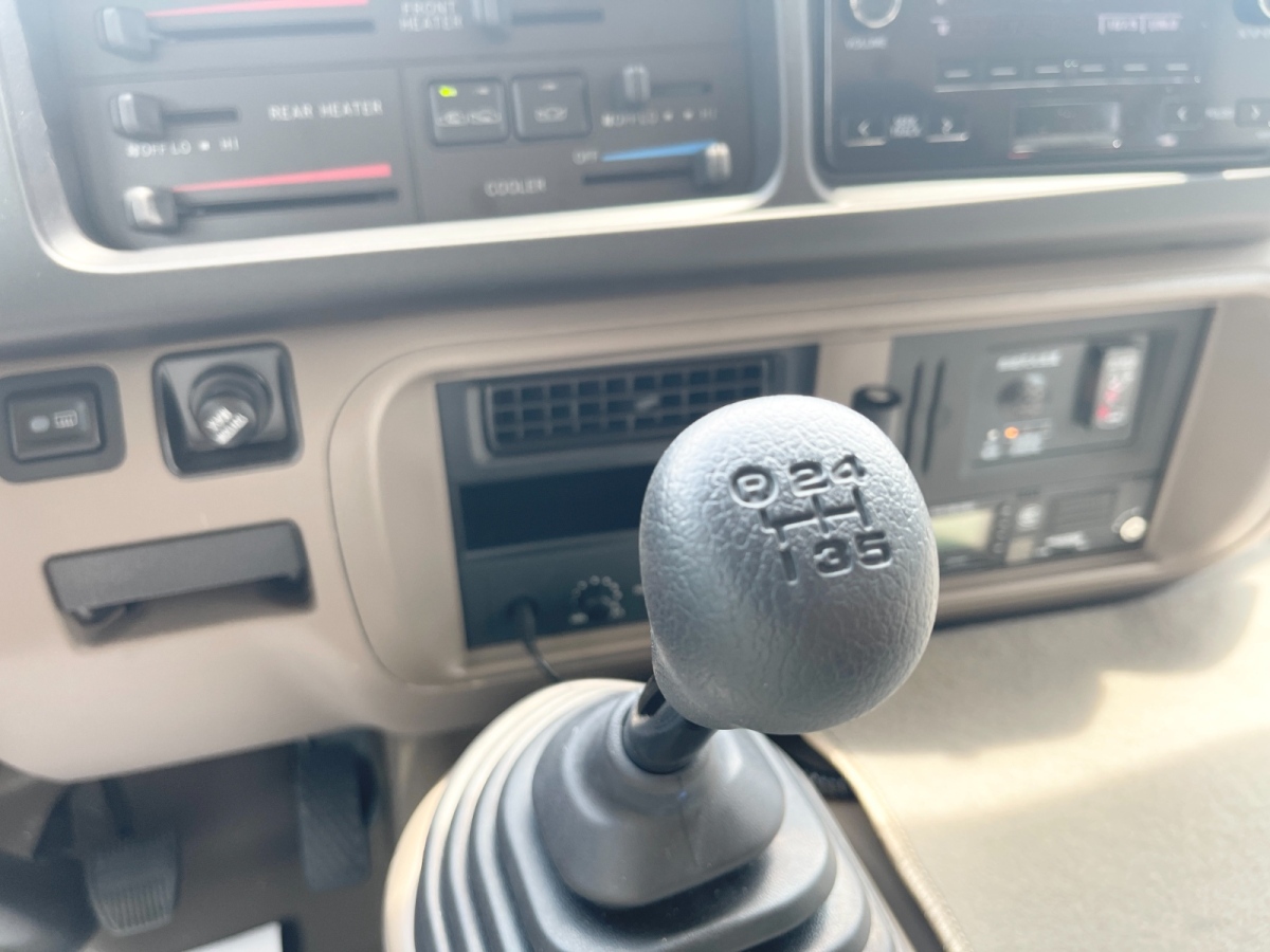 Toyota Coaster 2018 #12 Toyota Coaster 2018 imagen de coche #12