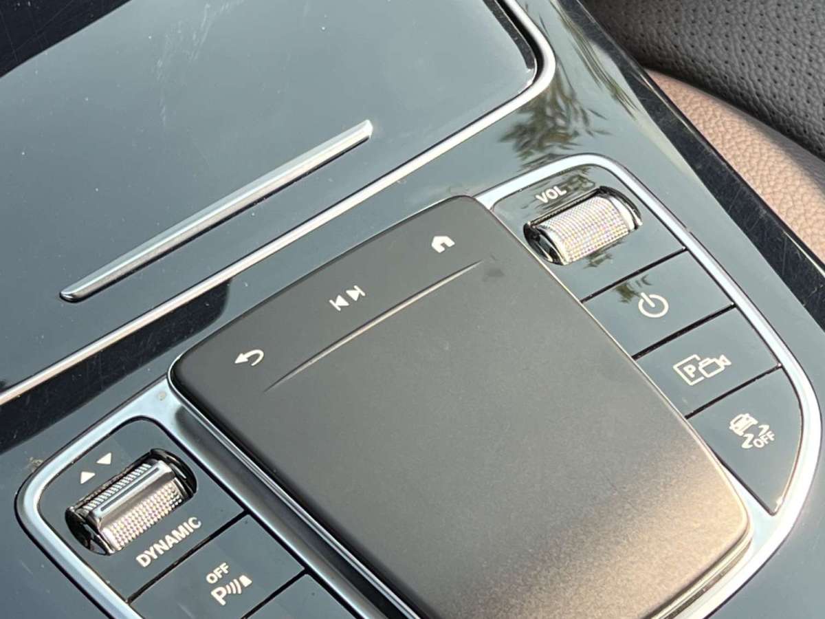 Mercedes-Benz GL AMG 2022 image de voiture #12