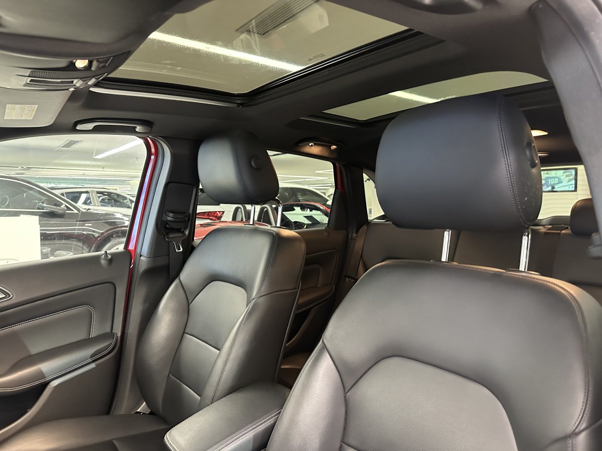 Mercedes-Benz B Class 2012 car image #12