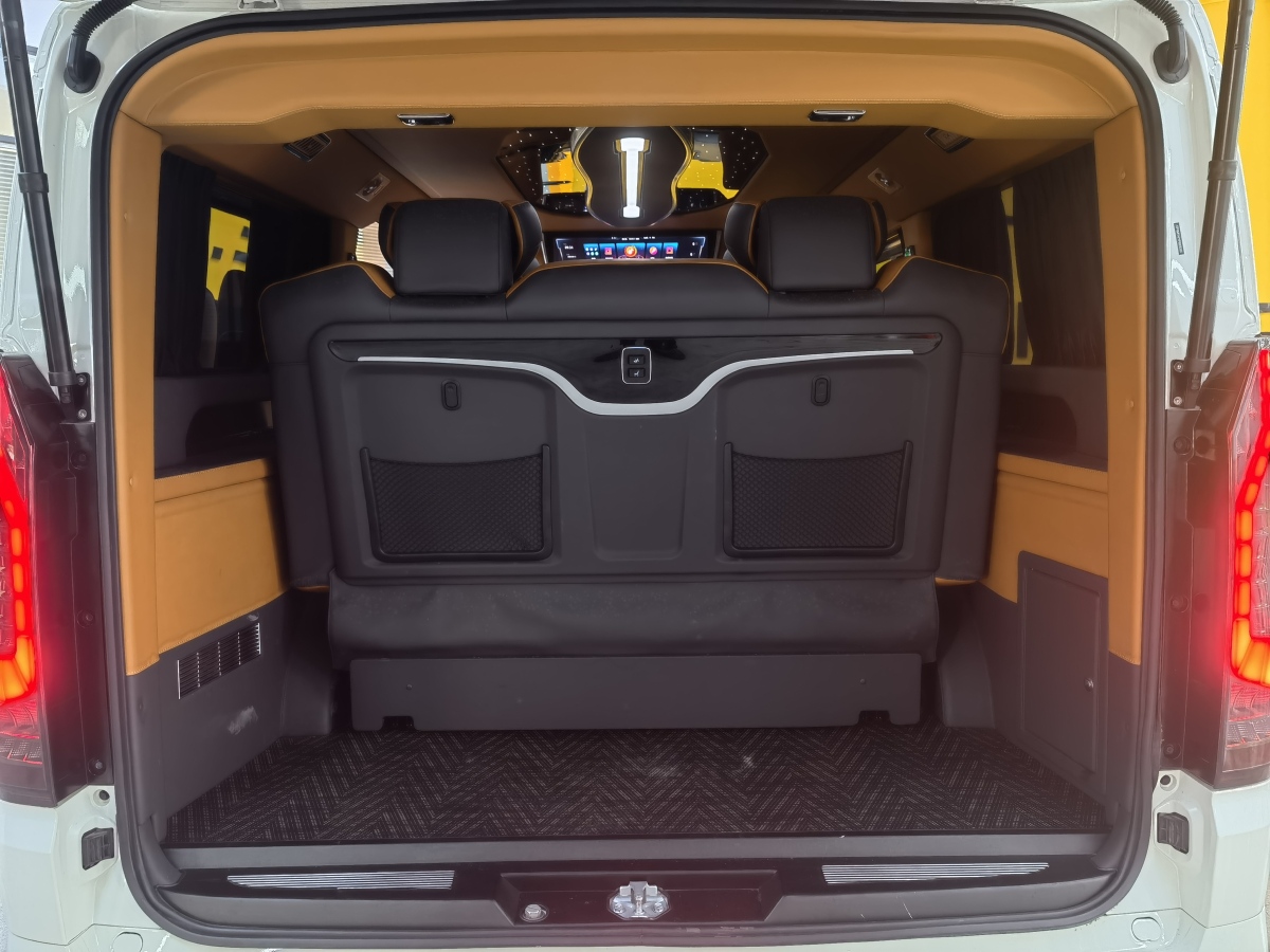 Toyota SIENNA 2024 #12 Toyota SIENNA 2024 car image #12