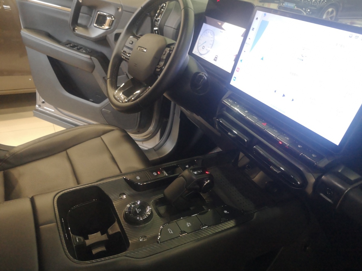 Haval H6 2023 #12 Haval H6 2023 car image #12