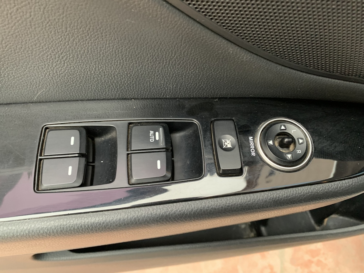 Hyundai Mistra 2017 car image #12