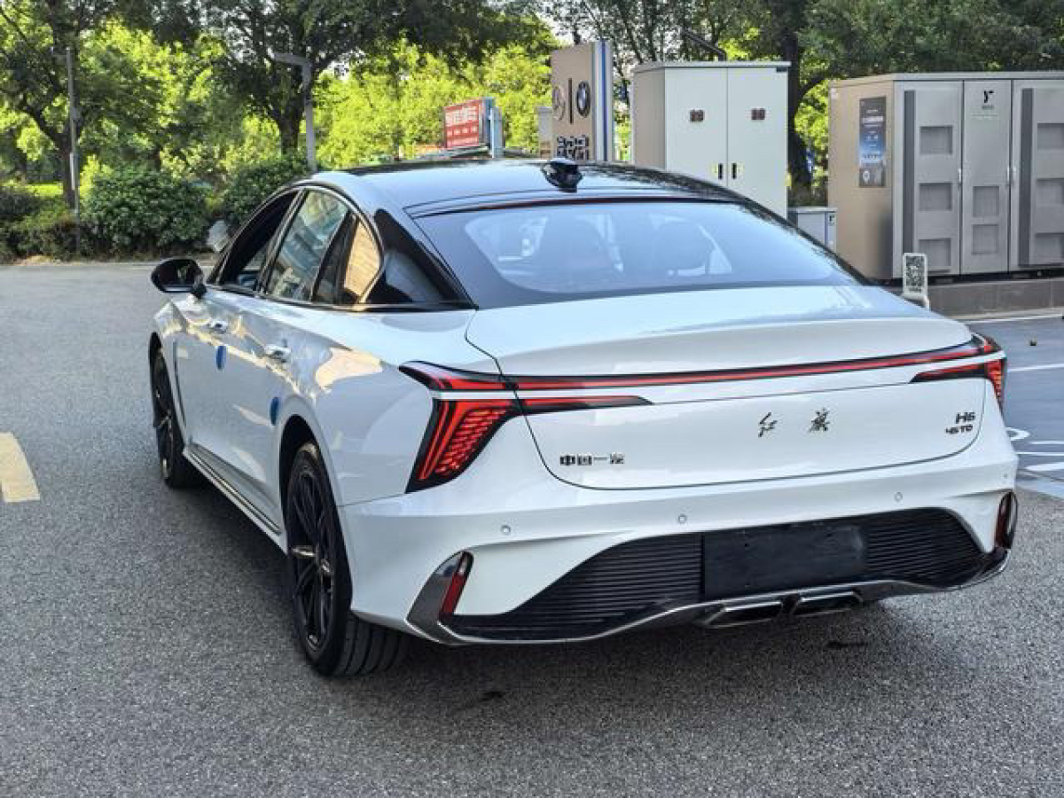 HongQi H6 2024 #12 HongQi H6 2024 car image #12