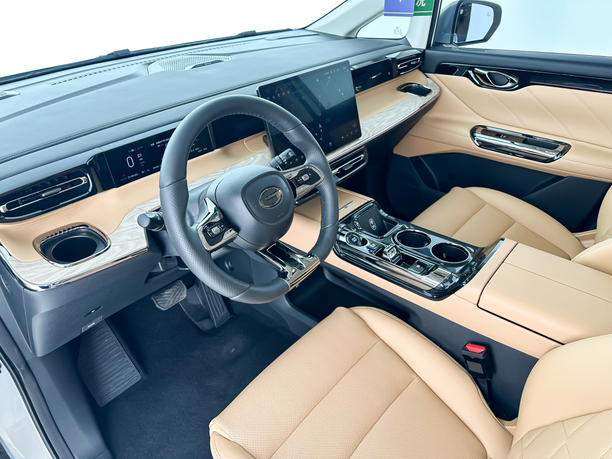 GAC Trumpchi E8 2024 #12 GAC Trumpchi E8 2024 car image #12