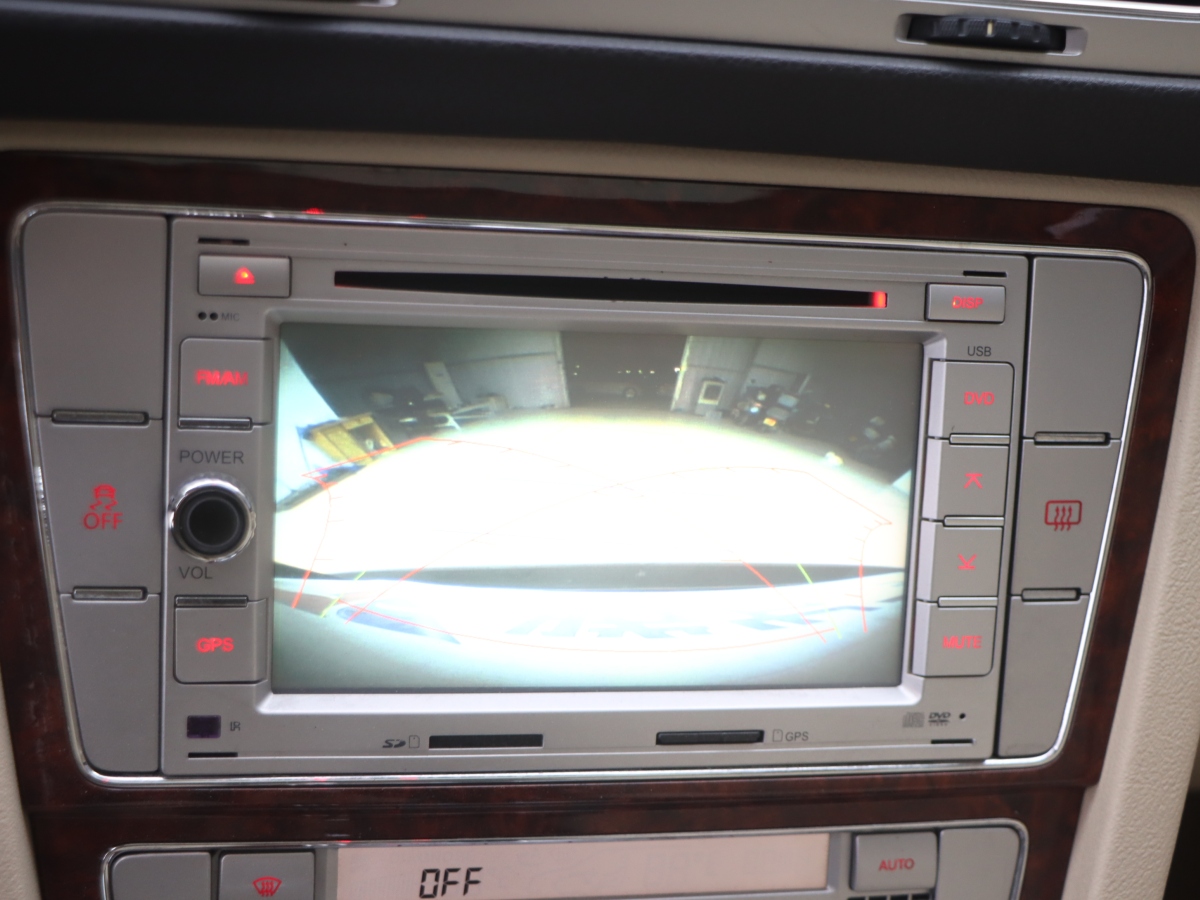 Volkswagen Passat Lingyu 2010 car image #12