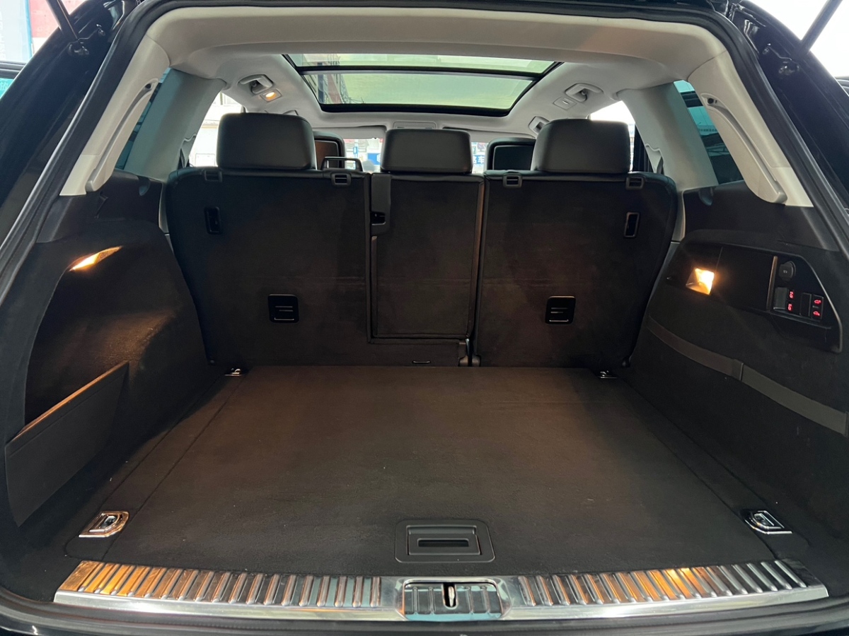 Volkswagen Touareg 2014 car image #12