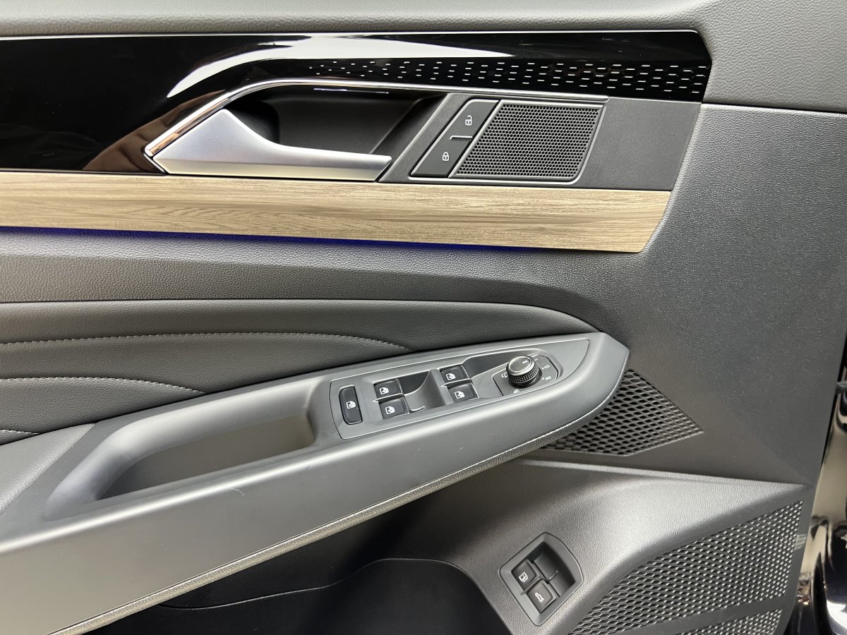 Volkswagen Passat New Energy 2021 immagine di auto #12