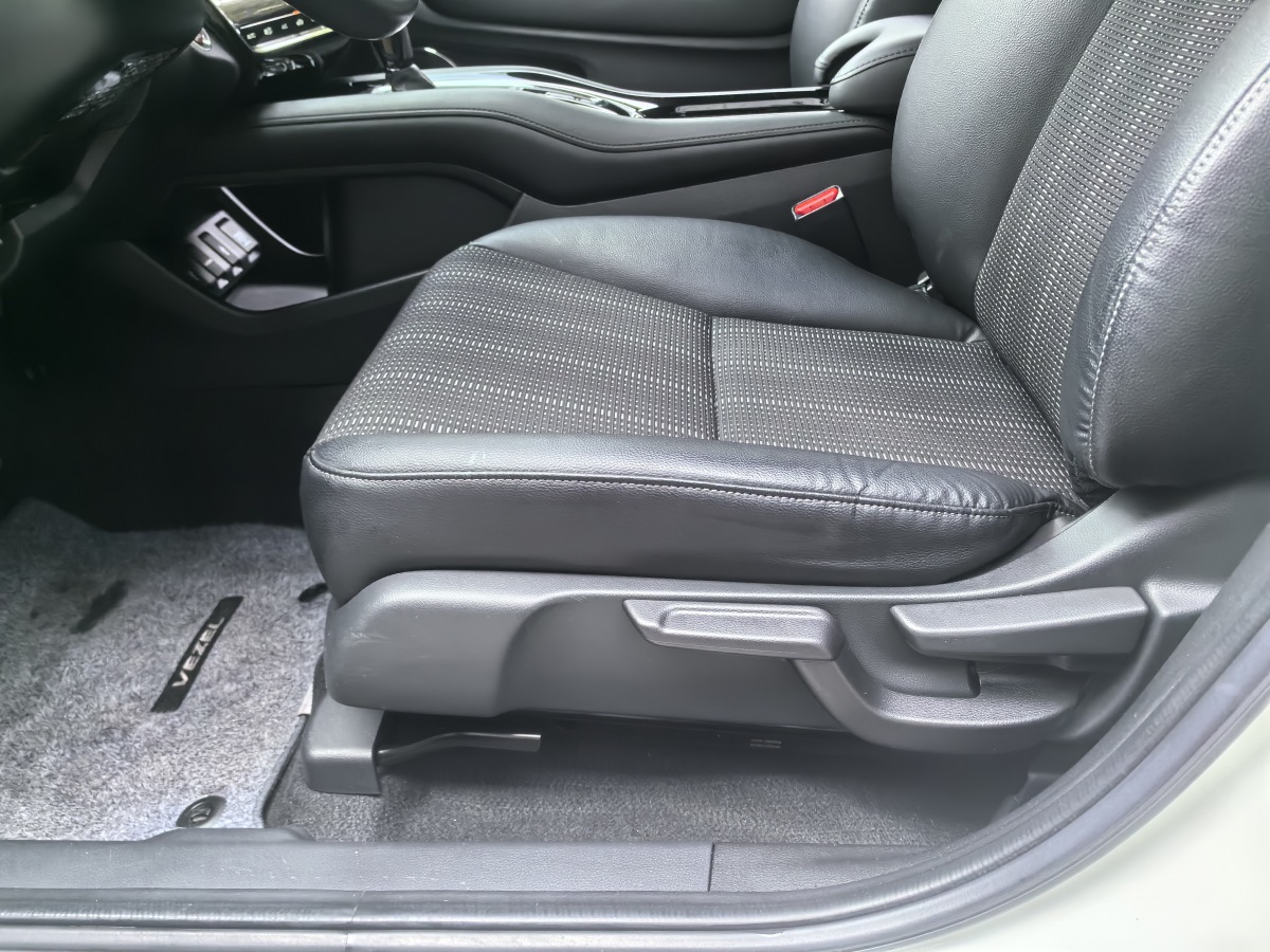 Honda VEZEL 2019 #12 Honda VEZEL 2019 car image #12