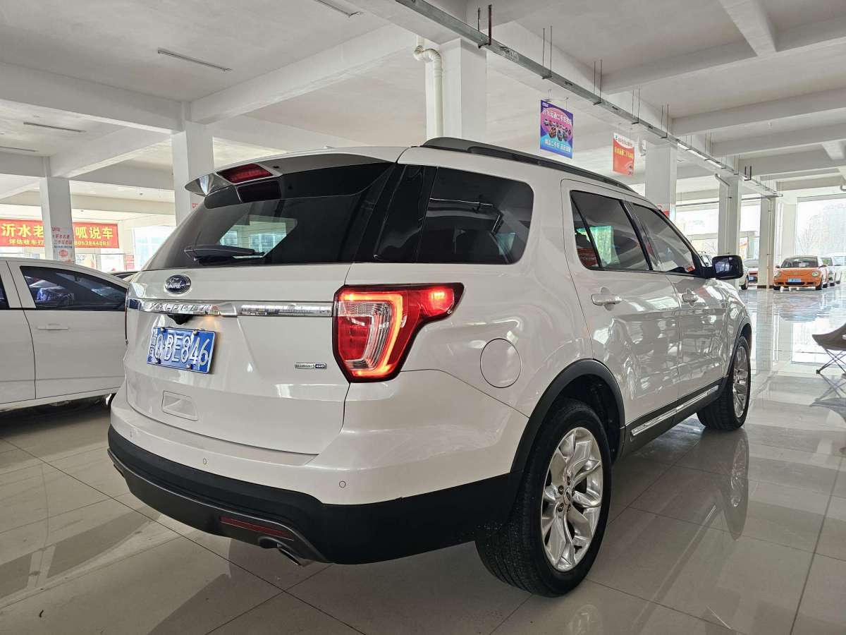 Ford Explorer 2016 car image #12