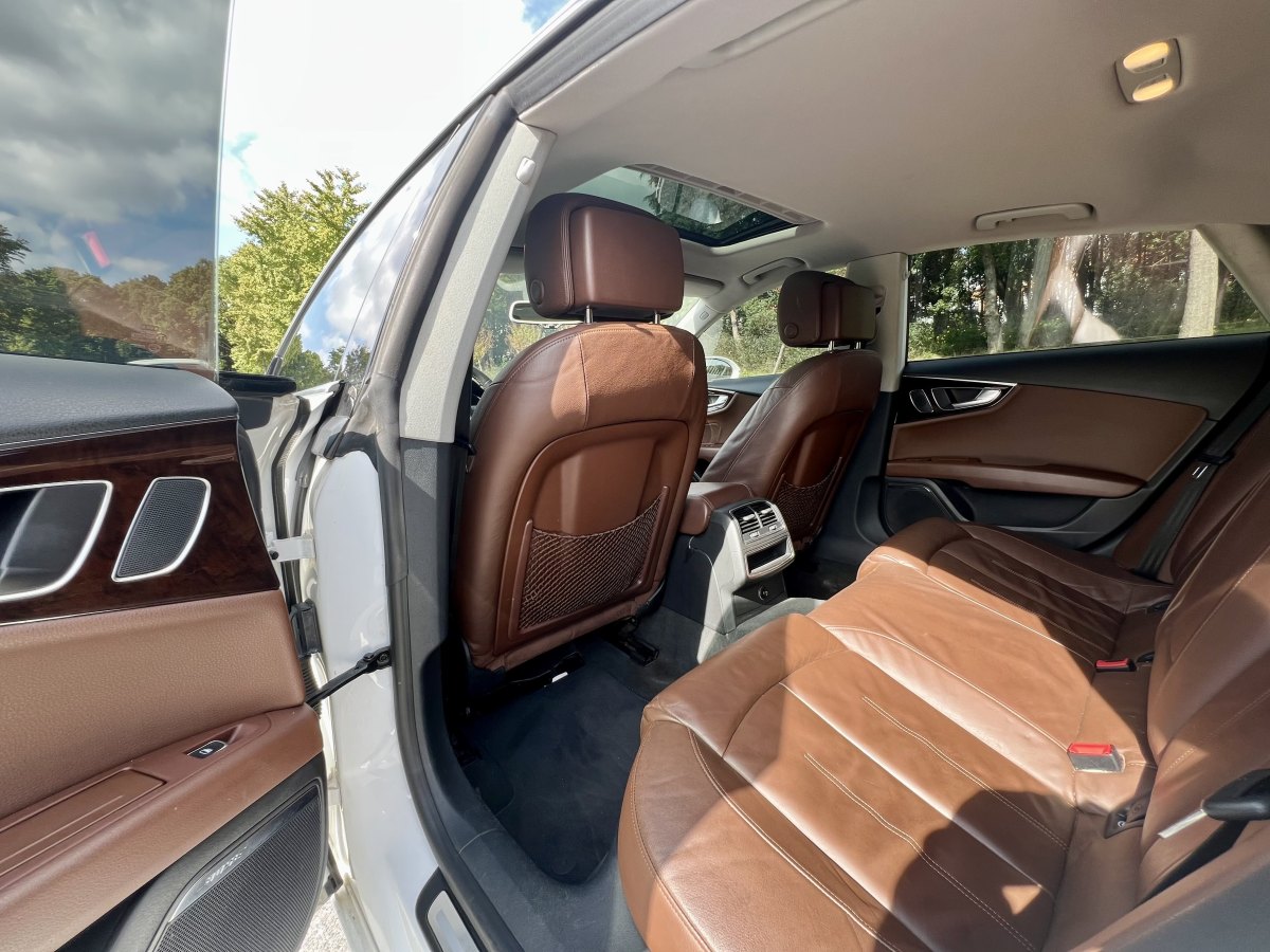 Audi A7 2013 car image #12