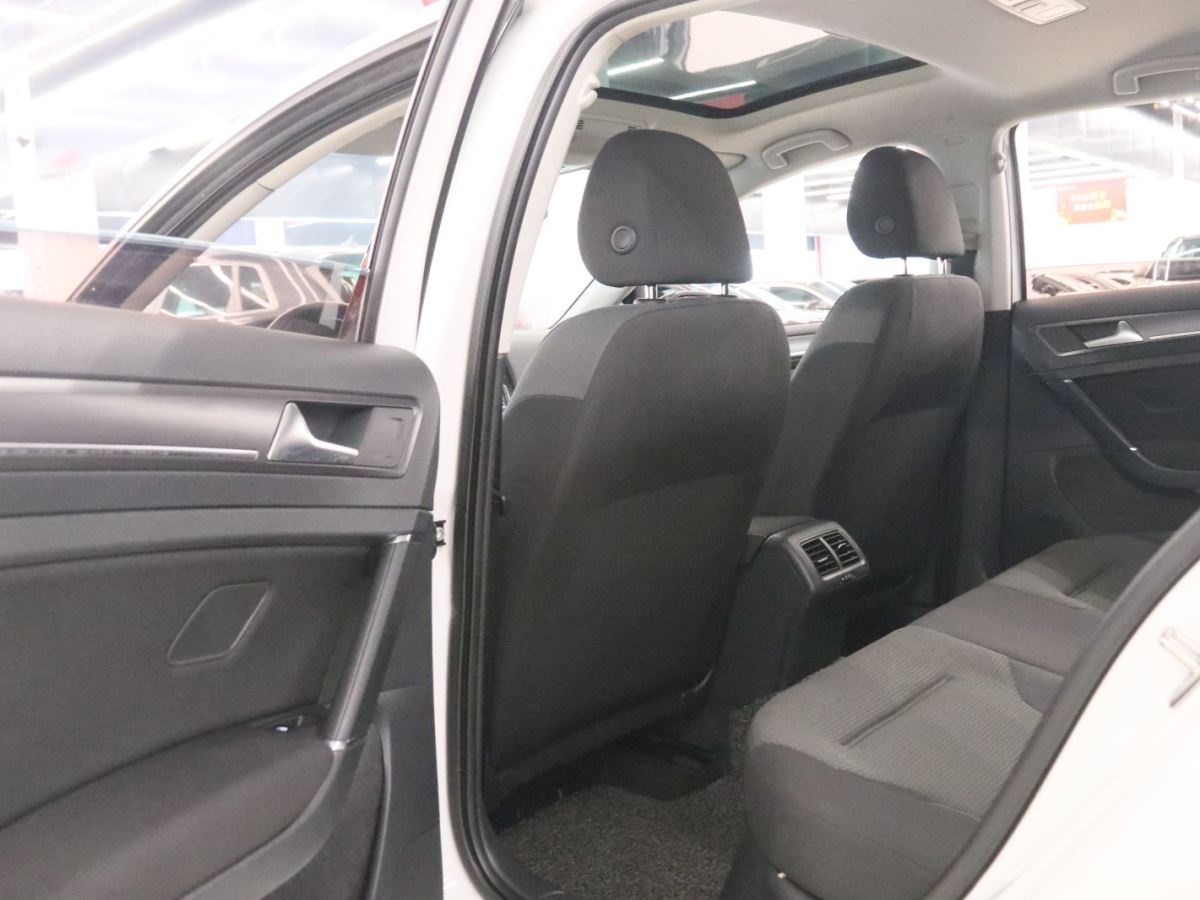 Volkswagen Golf 2017 #12 Volkswagen Golf 2017 car image #12