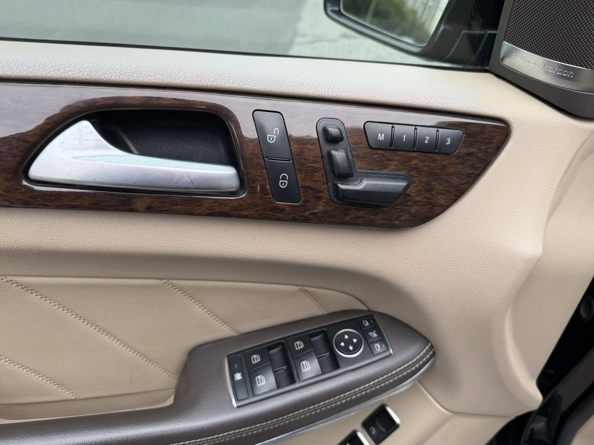 Mercedes-Benz GL Class 2015 #12 Mercedes-Benz GL Class 2015 car image #12