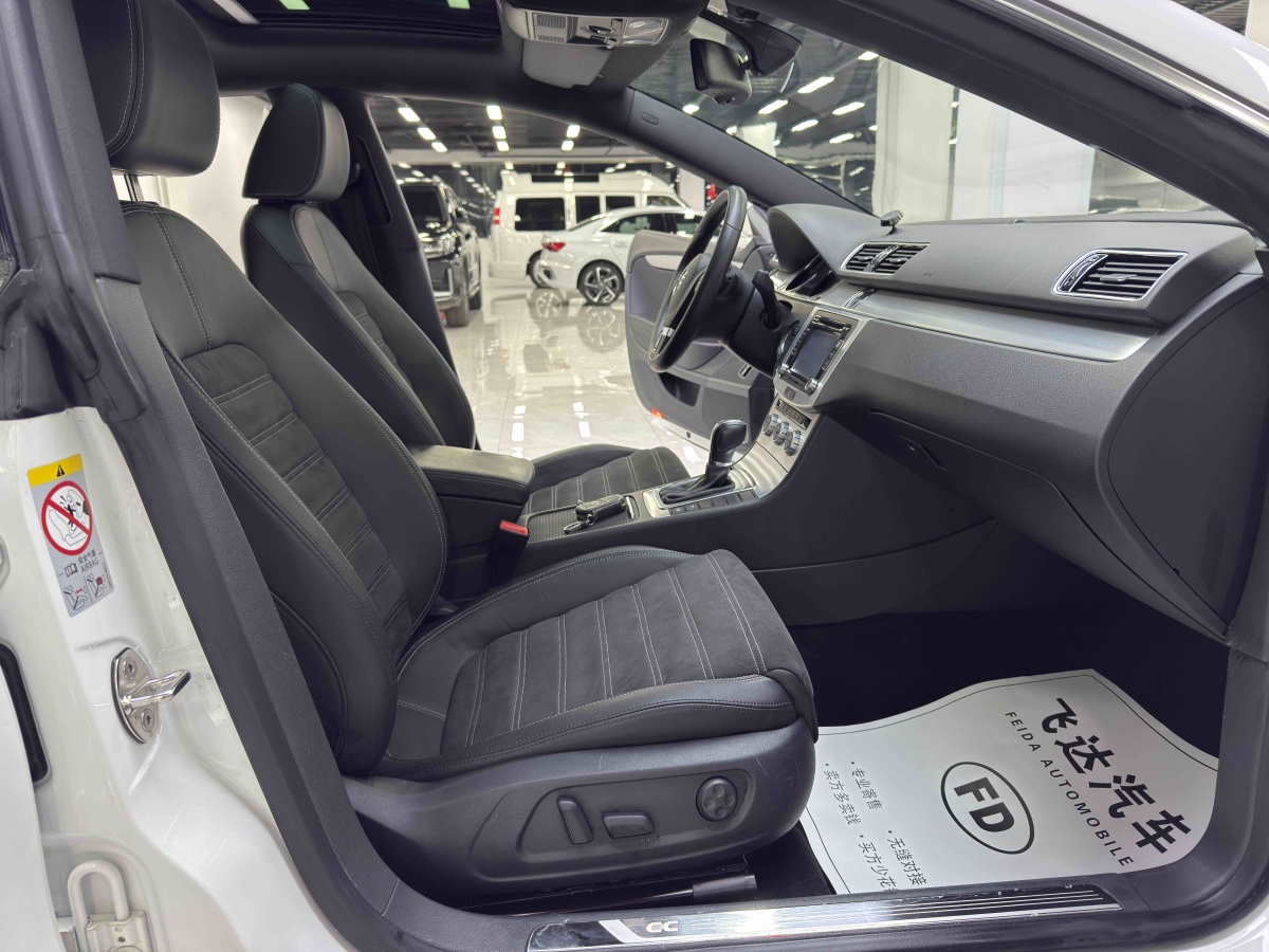 Volkswagen CC 2015 car image #12