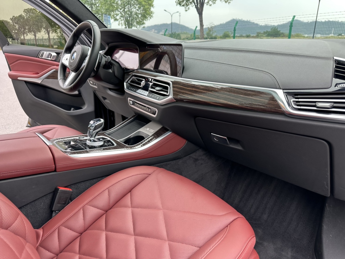 BMW X5 2023 car image #12