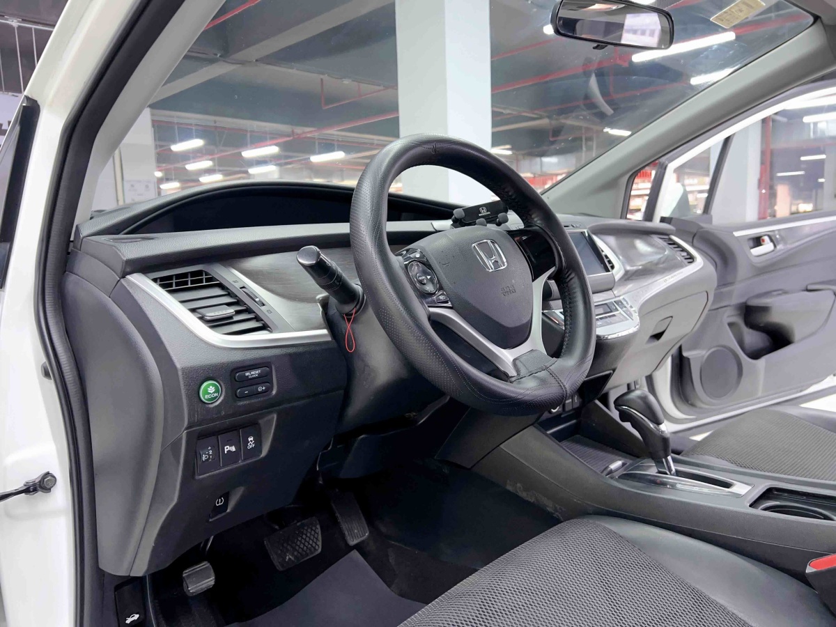 Honda Jade 2015 #12 Honda Jade 2015 car image #12
