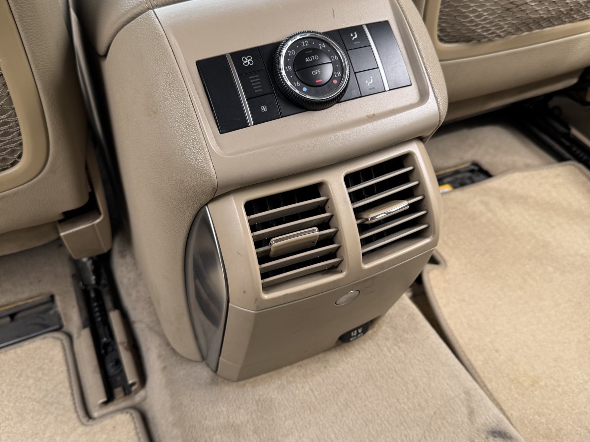 Mercedes-Benz R Class 2013 car image #12