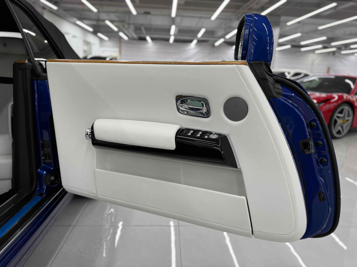 Rolls-Royce Phantom 2012 car image #12