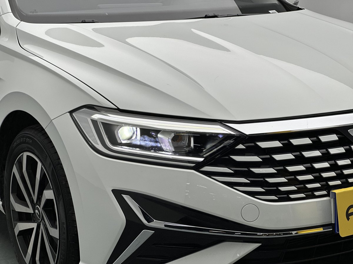 Jetta VA7 2025 car image #12