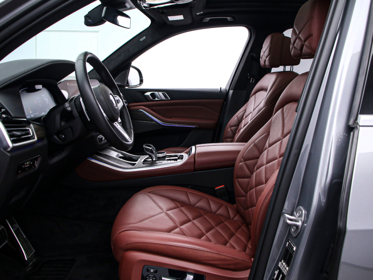 BMW X5 2023 car image #12