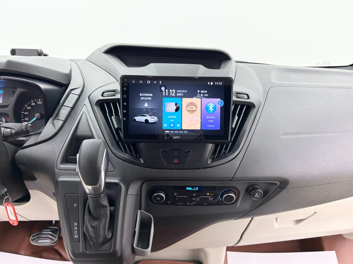 Ford Tourneo 2018 car image #12