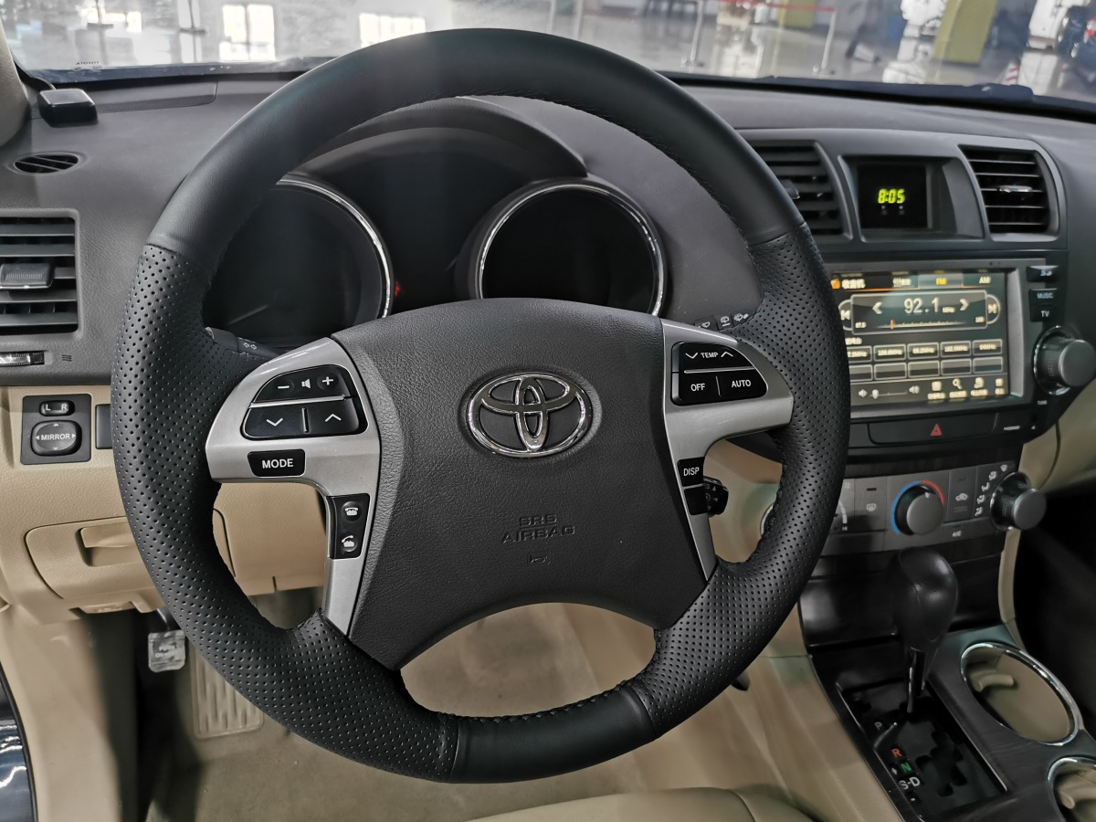 Toyota Highlander (Imported) 2012 car image #12