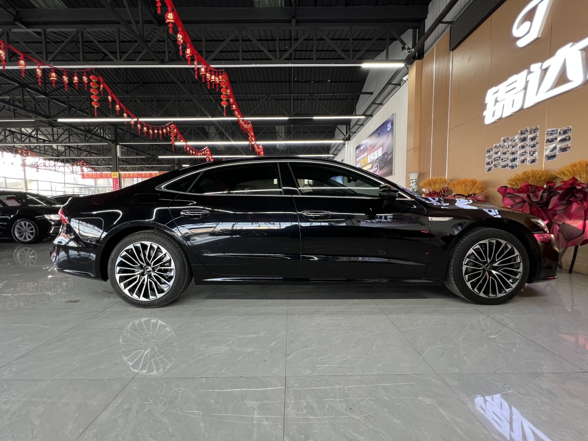 Audi A7L 2025 #12 Audi A7L 2025 car image #12