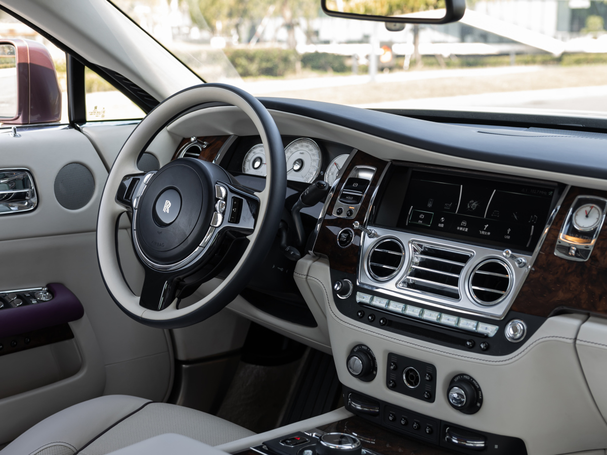 Rolls-Royce Wraith 2018 #12 Rolls-Royce Wraith 2018 car image #12