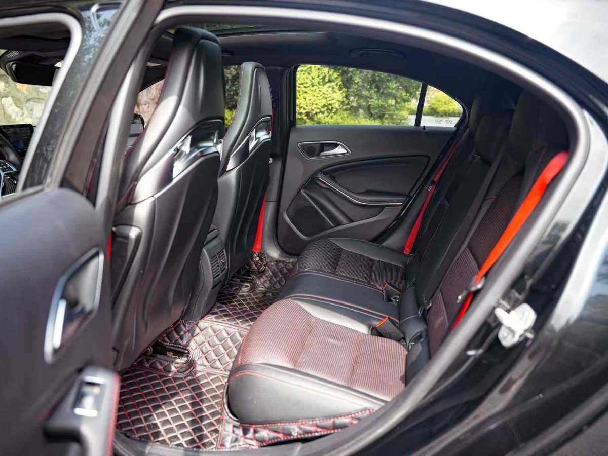 Mercedes-Benz A AMG 2014 изображение автомобиля #12