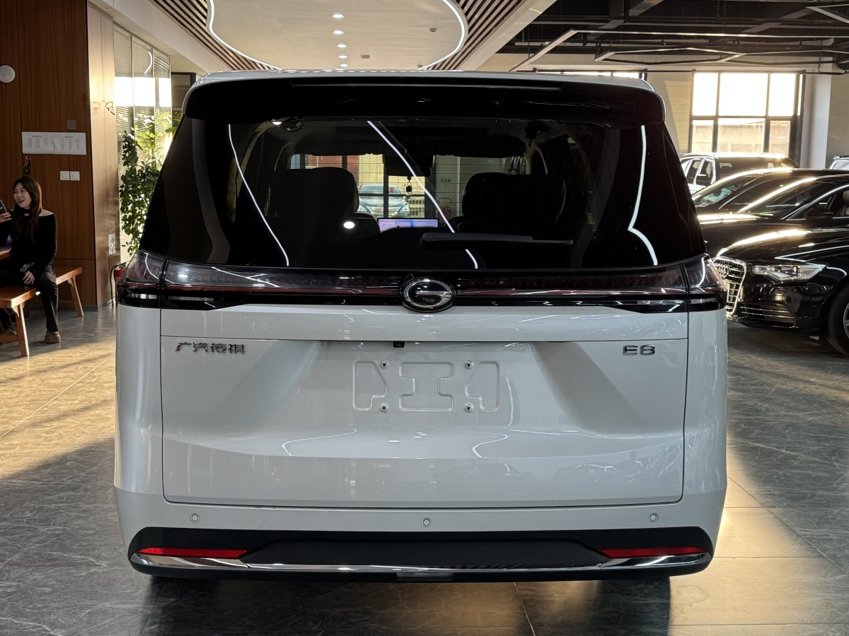 GAC Trumpchi E8 New Energy 2023 car image #12