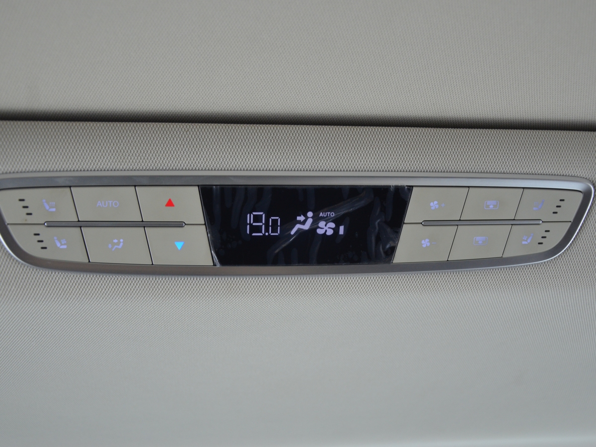 HongQi HQ9 2023 car image #12