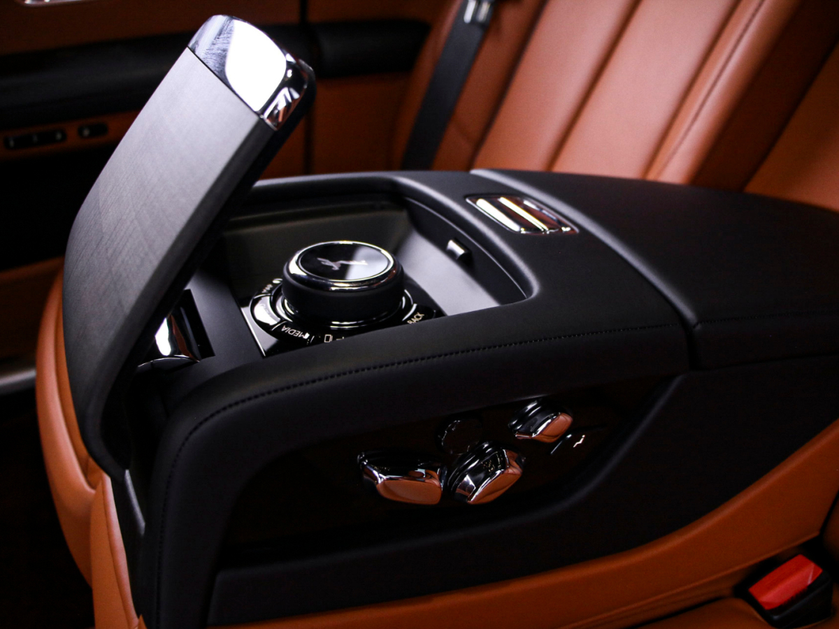 劳斯莱斯 古思特 2023 #12 劳斯莱斯 古思特 2023 汽车图片 #12