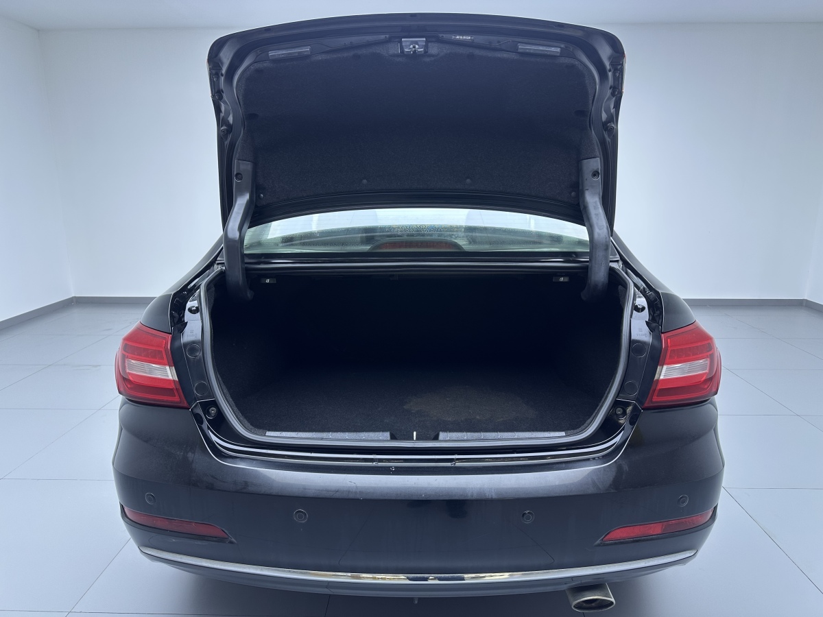 Great Wall C50 2015 car image #12