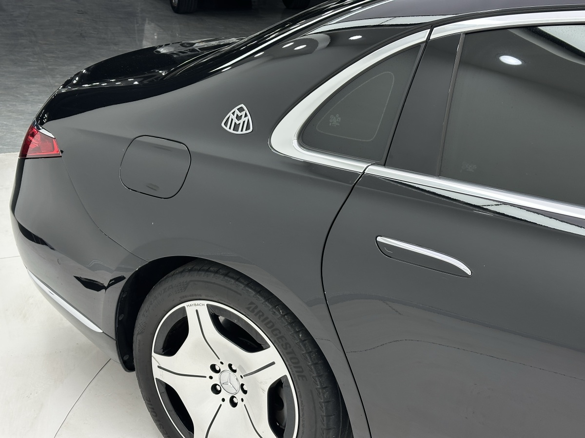 Mercedes-Benz Maybach S Class 2021 car image #12