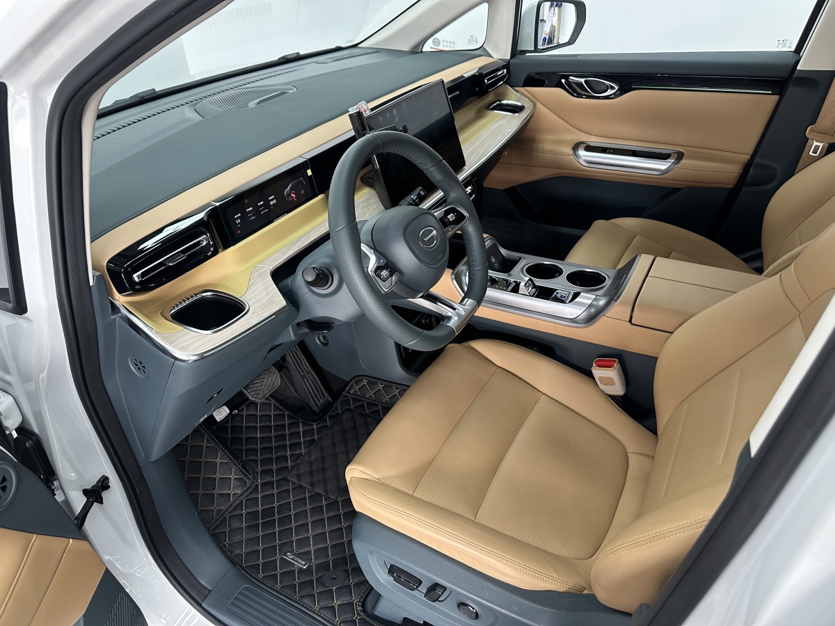 GAC Trumpchi E8 New Energy 2023 car image #12