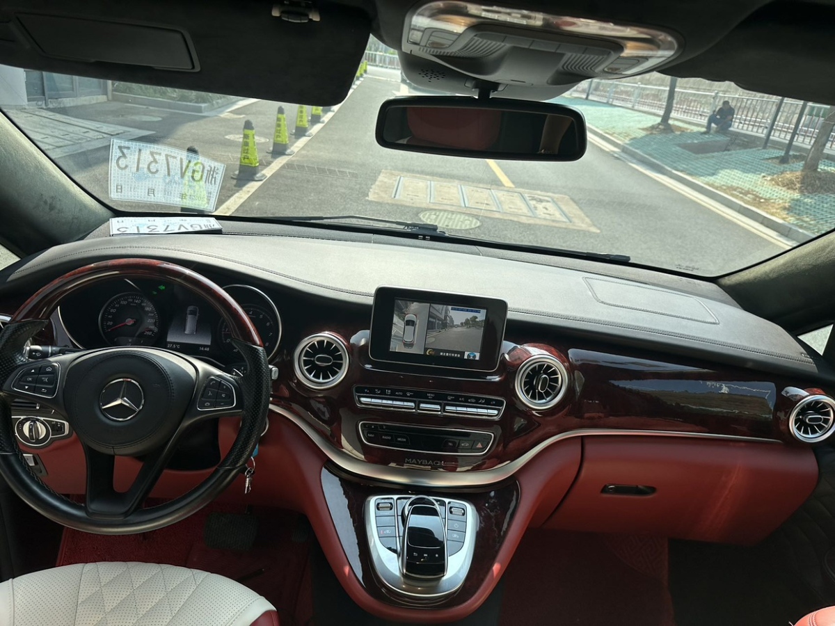 Mercedes-Benz V Class 2019 car image #12