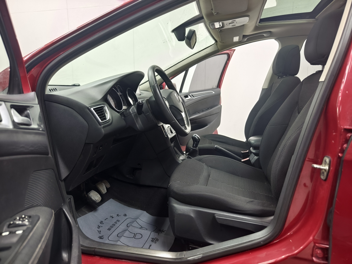 Peugeot 308 2014 car image #12