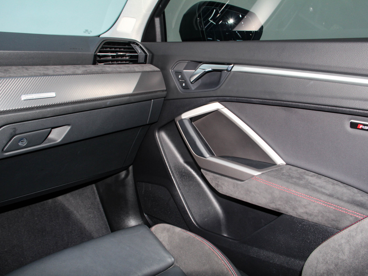 Audi 2022 car image #12