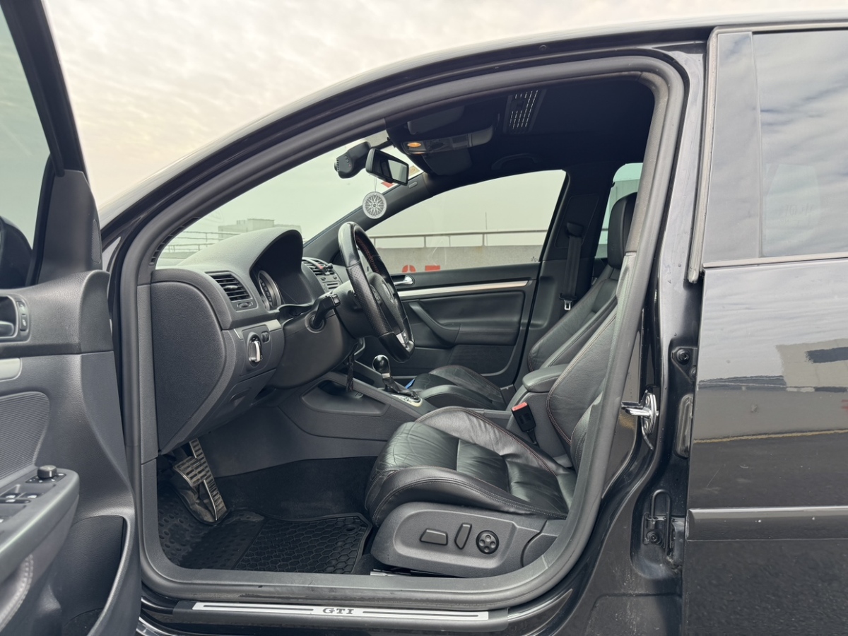 Volkswagen Golf (Imported) 2008 imagem de carro #12