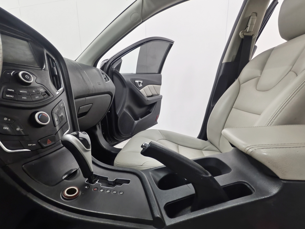 GAC Trumpchi GA3S 2014 car image #12