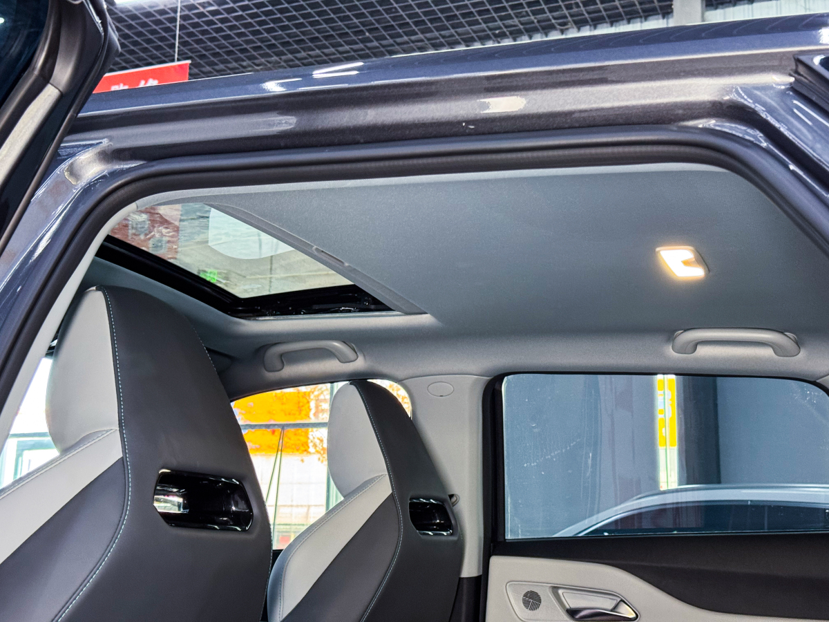 Changan UNI-Z PHEV 2024 #12 Changan UNI-Z PHEV 2024 car image #12