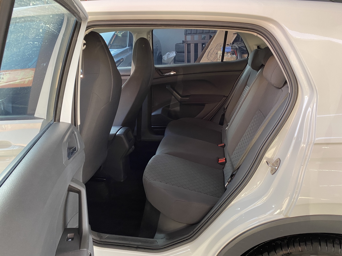 Volkswagen T-Cross 2023 #12 Volkswagen T-Cross 2023 car image #12