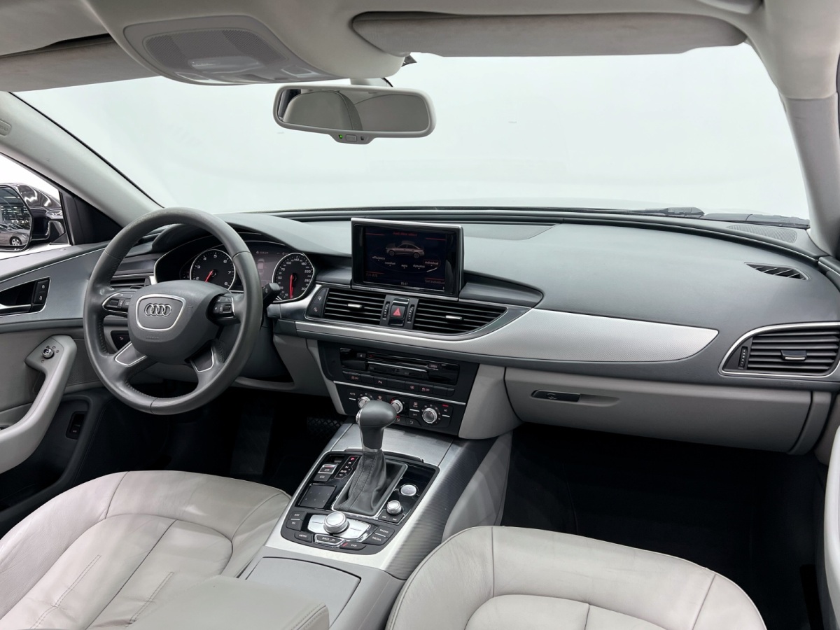 Audi 2013 car image #12