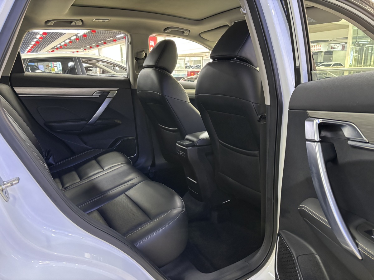 GEELY Coolray 2019 #12 GEELY Coolray 2019 car image #12